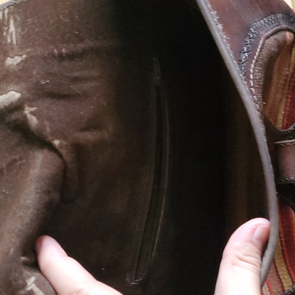 Guatemalan Leather Crossbody bag - Picture 6 of 8